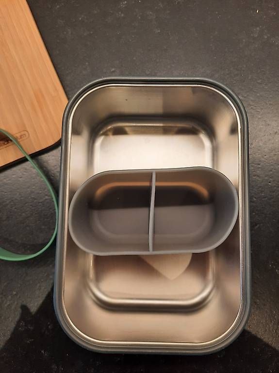 Behälter & Ähnliches: Lunchbox Black and Blum Sandy – Gebraucht aus Grabs von a.nnaa 3