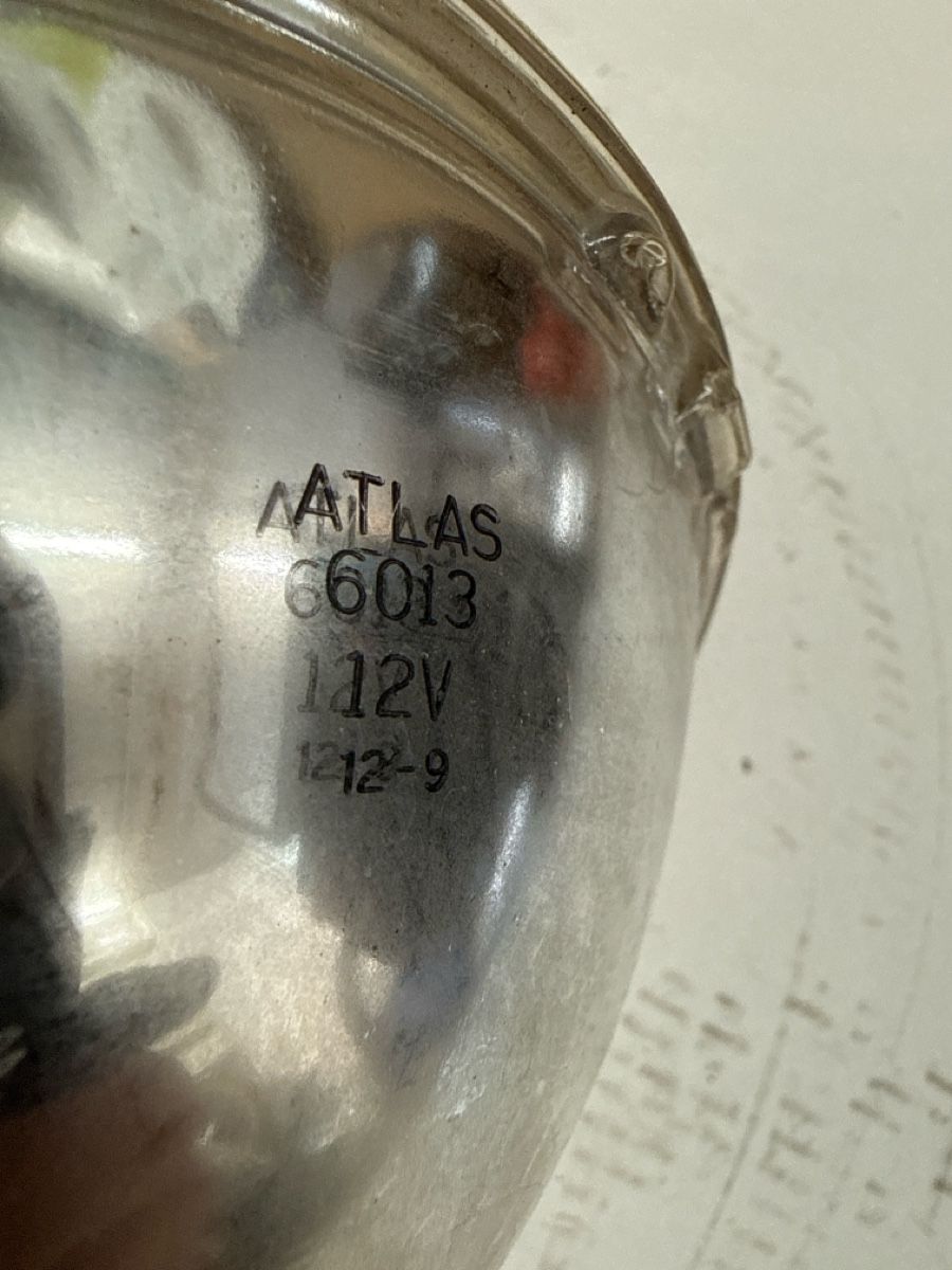 Tutti pezzi di ricambio auto: Scheinwerfer Atlas 6013 12V  – Usato da Meienberg venduto da sony252 2