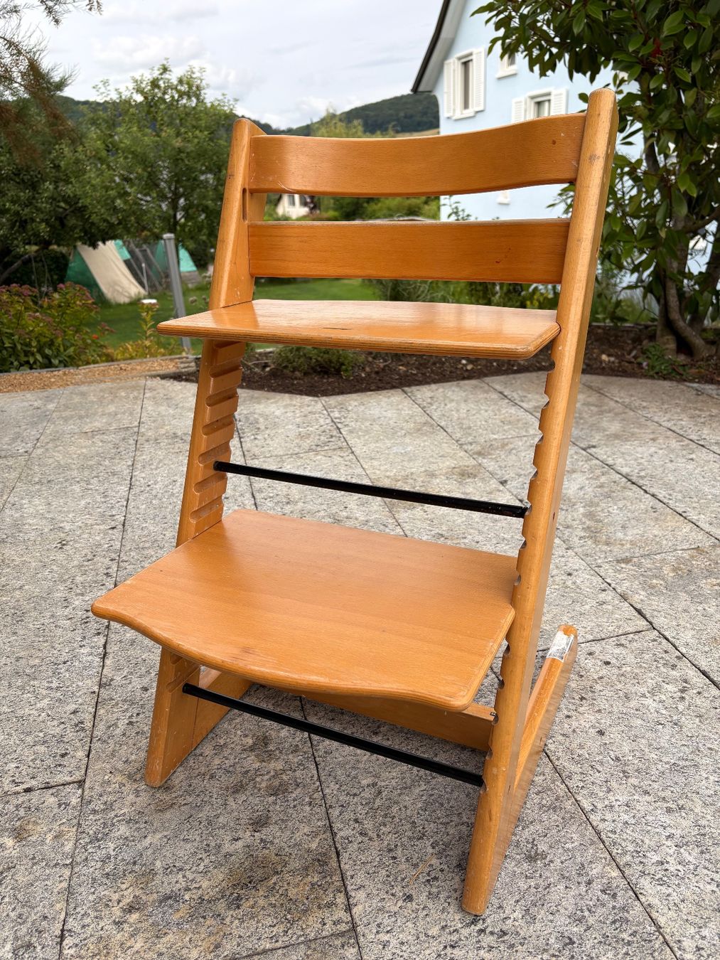 Stokke Seggioloni: Stokke Tripp Trapp mit Zubehör – Usato da Frenkendorf venduto da Dani974