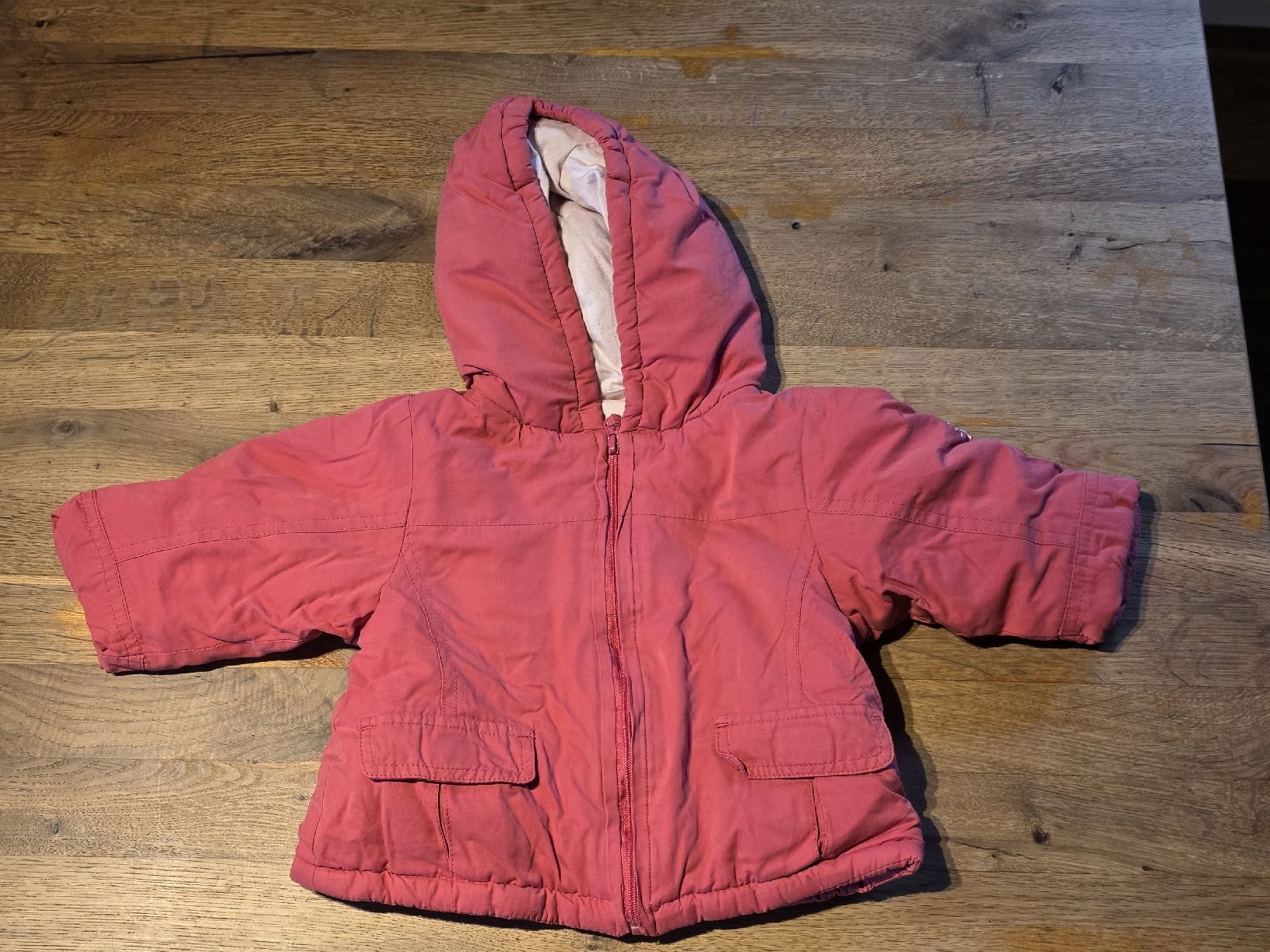 Lotti & Set di vestiti: Kleiderpaket Mädchen Grösse 68 – Usato da Stoos SZ venduto da may_p9xx 9