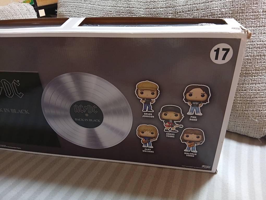 Statuette: Funko pop Back in Black ACDC – Usato da Vezio venduto da 41181 2