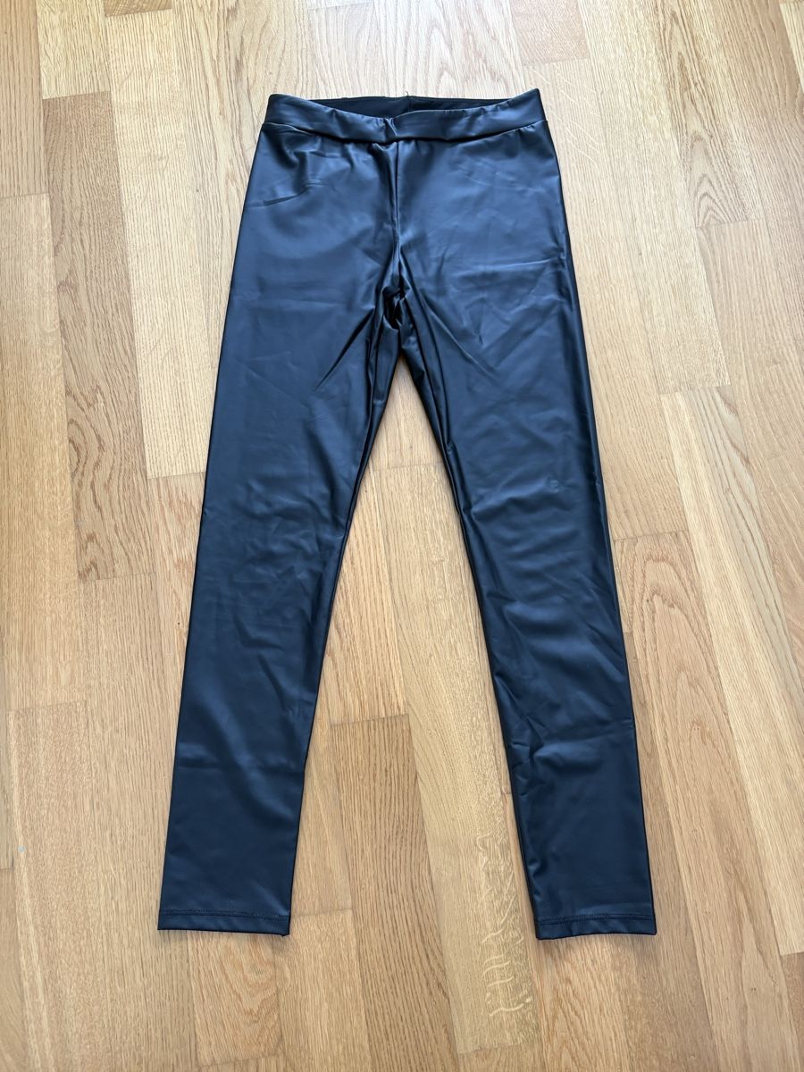 Calzedonia Collant & Leggings: Leggins Mädchen Gr. 146/152 – Usato da Winterthur venduto da Baby117