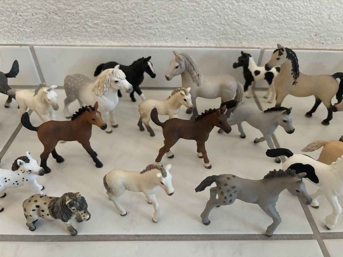 Schleich Figurines: Grosse Schleich Pferde Sammlung – D'occasion à Uetikon am See par Winnieclaudia 2