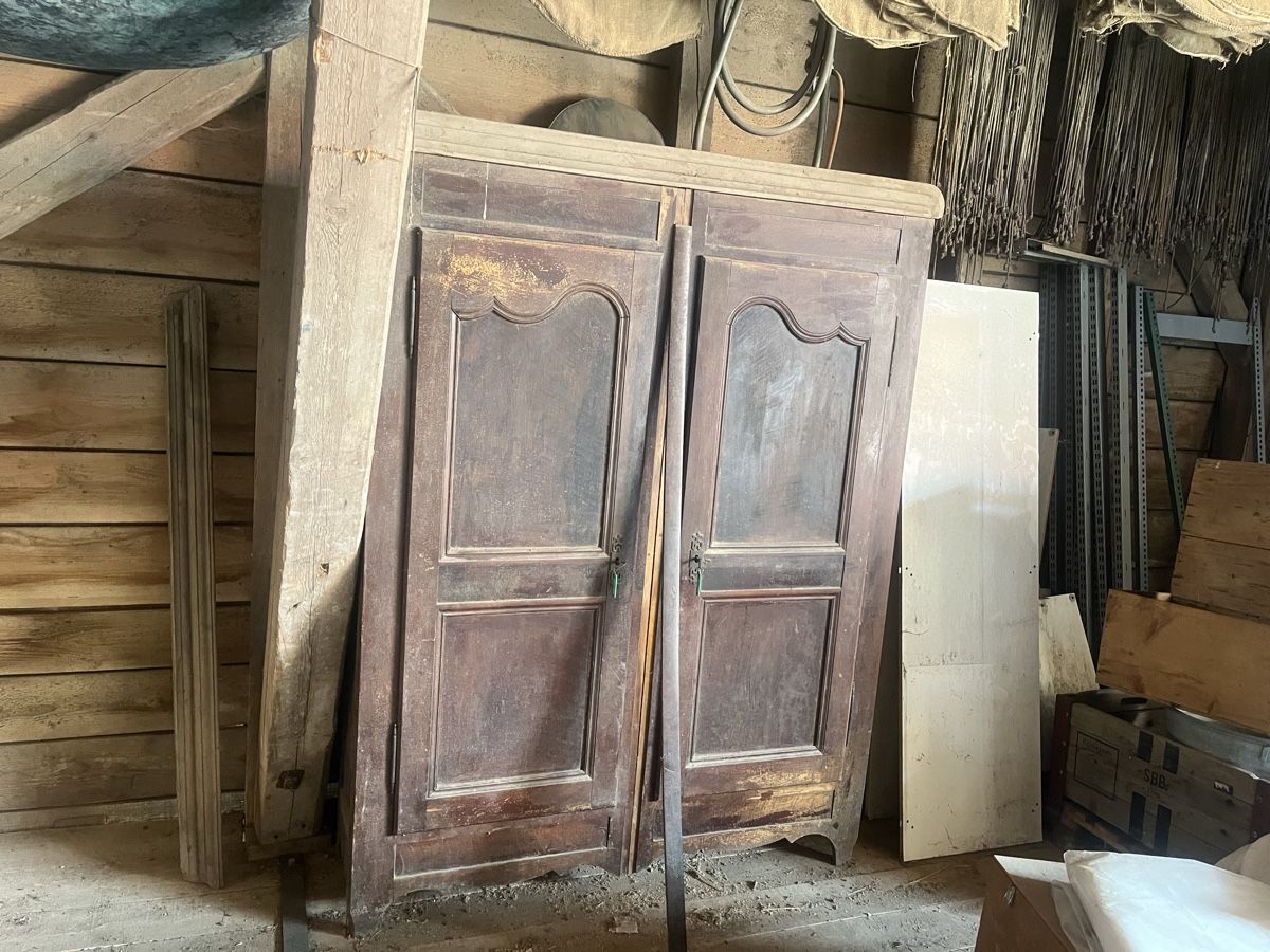 Armoires: Armoire Vaudoise – D'occasion à Neyruz-sur-Moudon par Edutoit 1