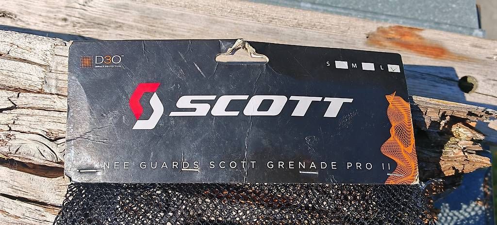 Protezioni & Imbottiture: Scott Knieschützer L – Usato da Roggwil TG venduto da Much58 1