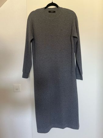 Weekend MaxMara grey knitted dress M neu