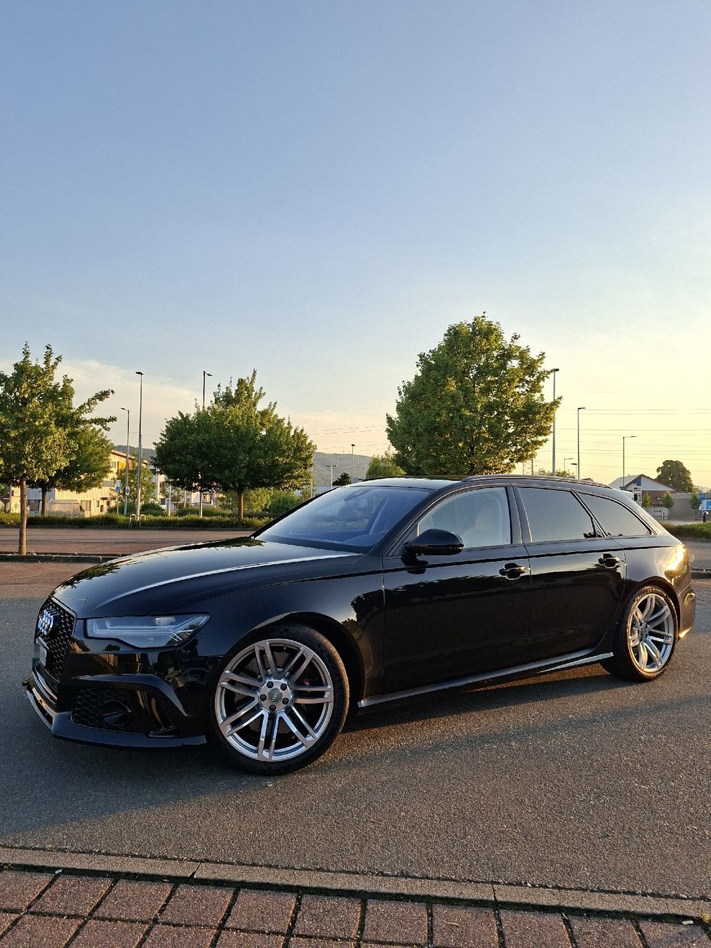 Audi Automobili: AUDI RS6🚀 C7 – Usato da Gümligen venduto da V10-Shop