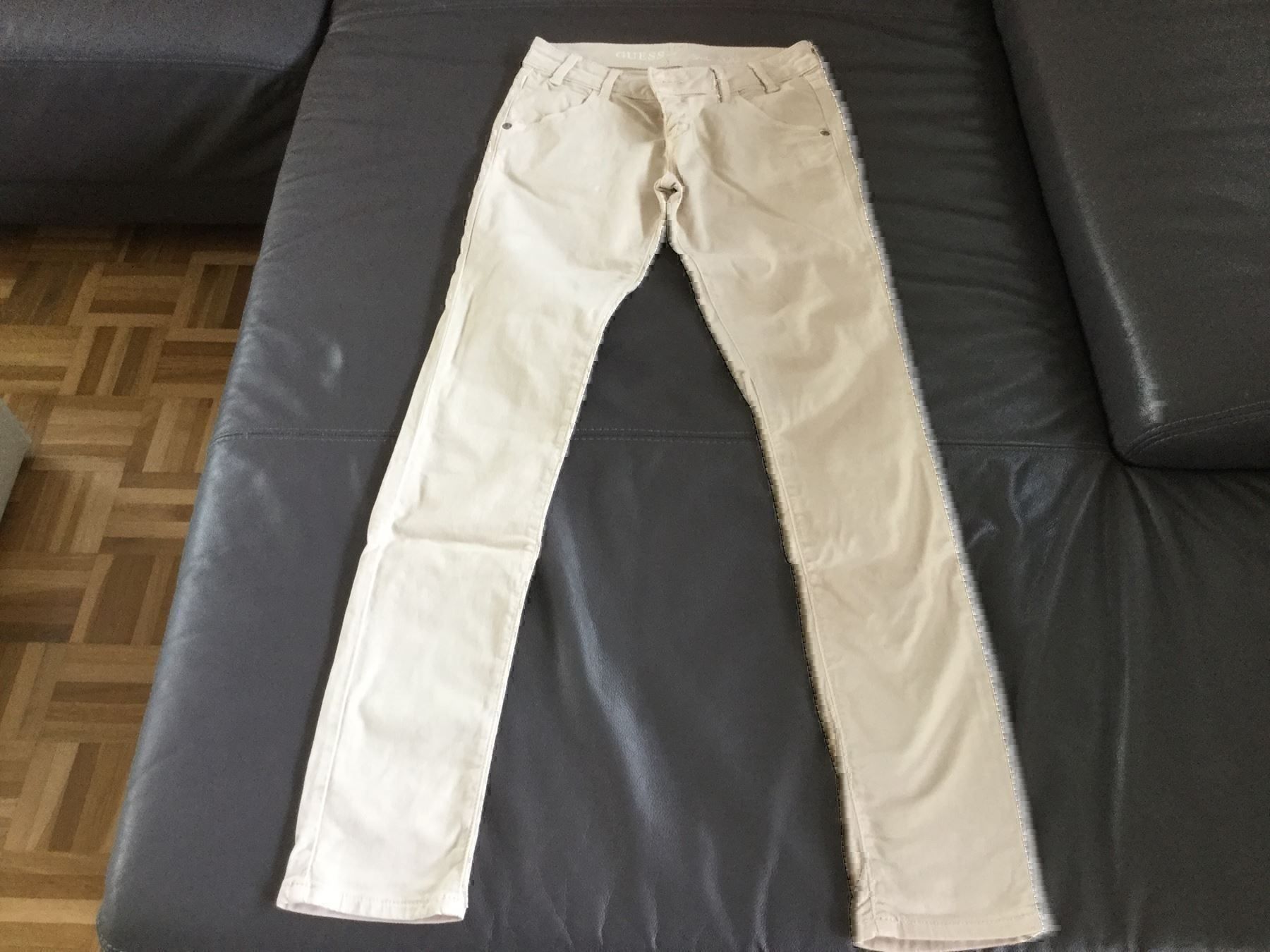 Guess Pantalons: Hose Guess beige – D'occasion à Horw par Benny017