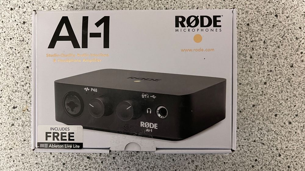 Rode AI-1 Studio-Quality Audio Interface & Headphone Amp (Neu (gemäss ...
