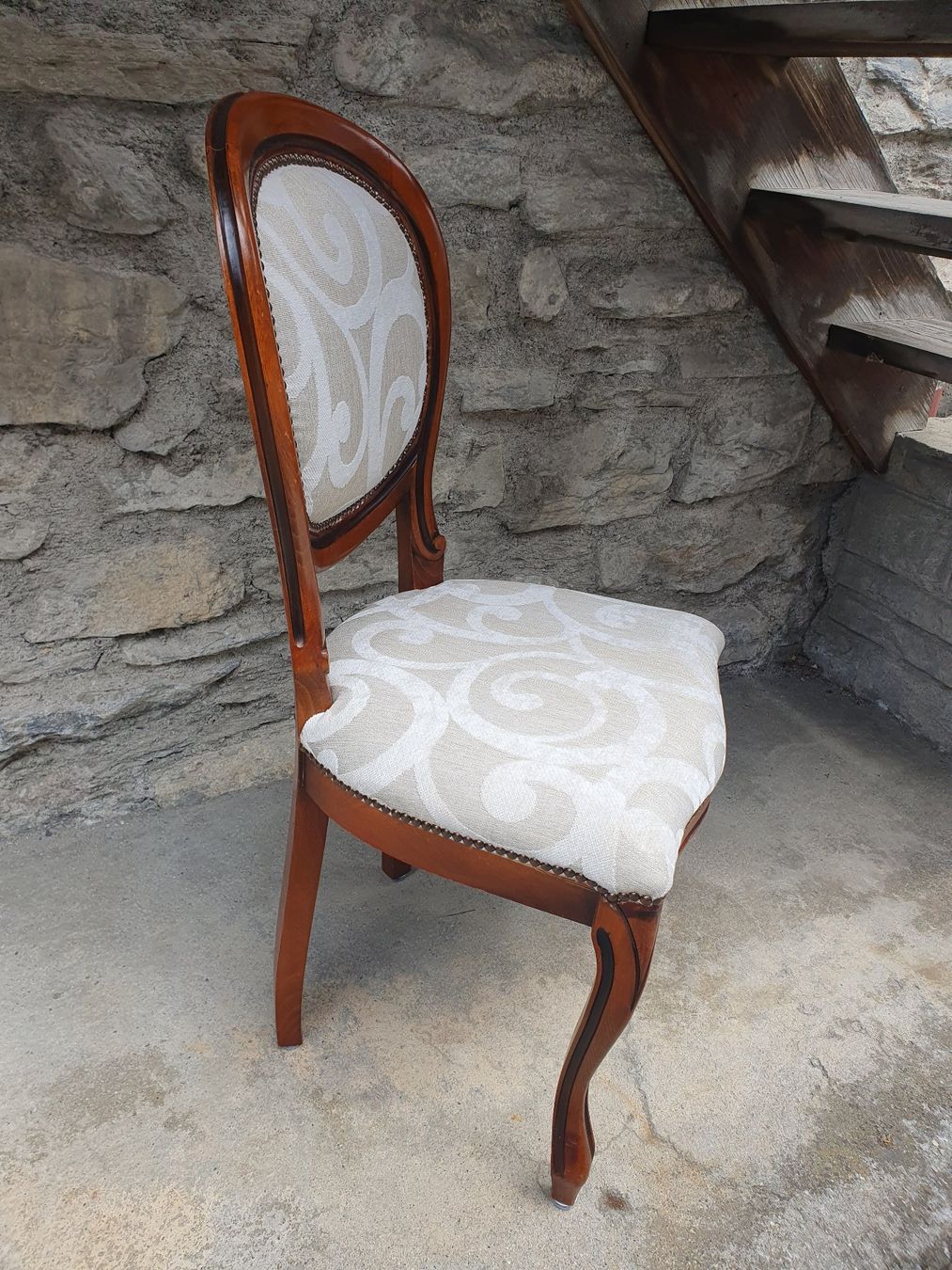 Stühle: 1 lot de 6 chaises – Gebraucht aus Villars-sur-Glâne von pas_vg7y 1