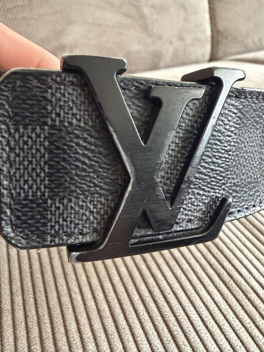 Louis Vuitton Cinture: Louis Vuitton Herrengürtel (Original) – Usato da Winterthur venduto da Aye01 1