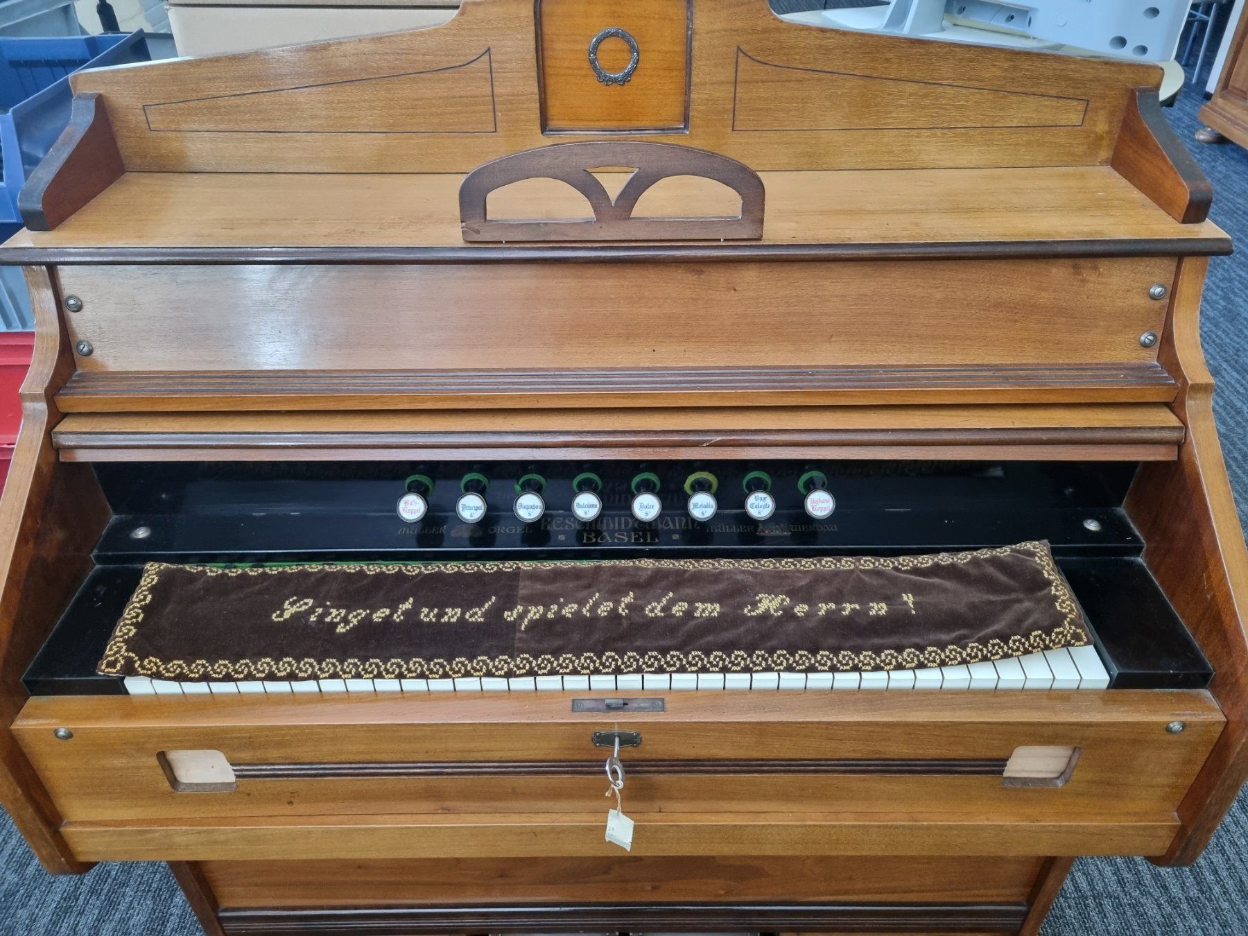 Instruments de musique: Harmonium Müller Orgelbau /  E.L. Schmidtmann Basel – D'occasion à Lenzburg par freedomky 1