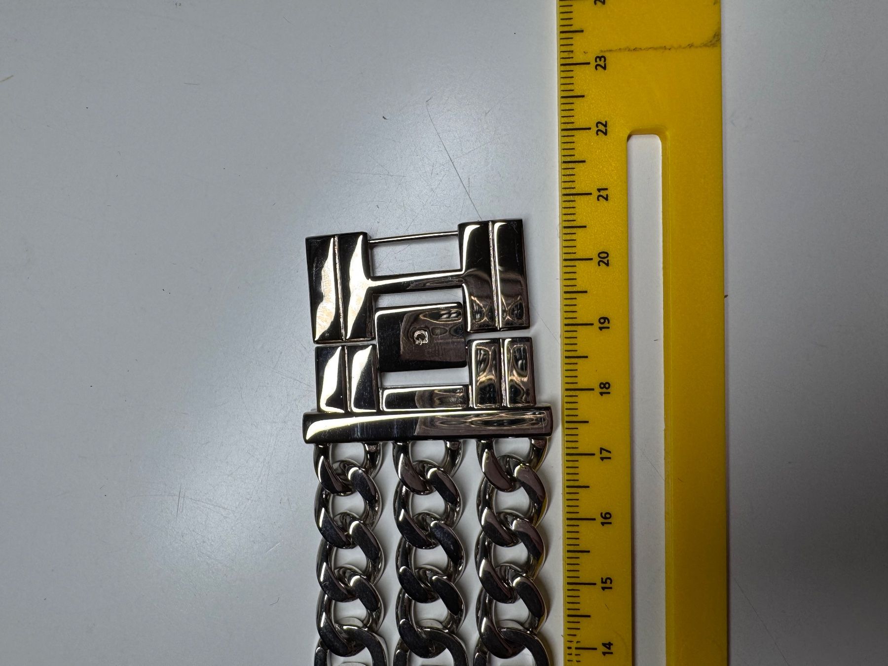 Guess Orologi: Originale Guess Uhr, ungetragen – Usato da Grosswangen venduto da shoes.bags.and.co 7