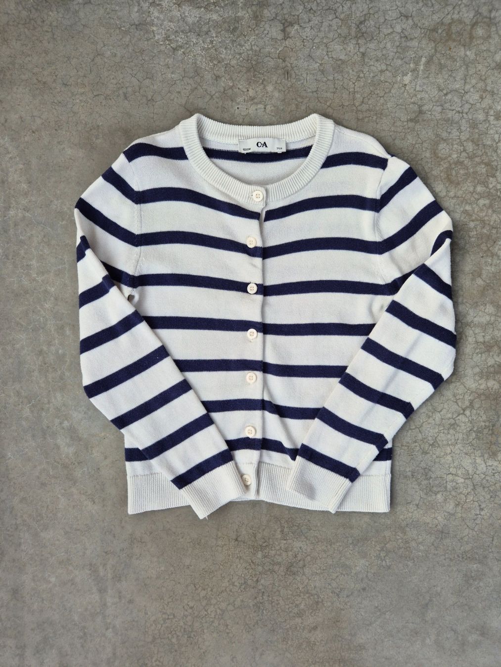 C&A Vestes & Manteaux: Strickjacke von C&A Gr. 122 – D'occasion à Jona par Mimimi87