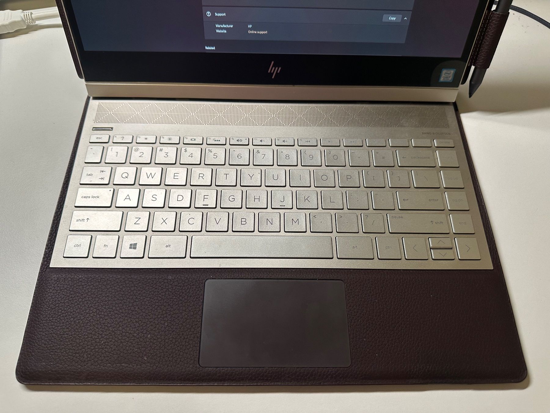 Hewlett Packard Notebook: Touchscreen HP Spectre Folio 13 Leather Laptop – Usato da Oberägeri venduto da aka_skz8 1