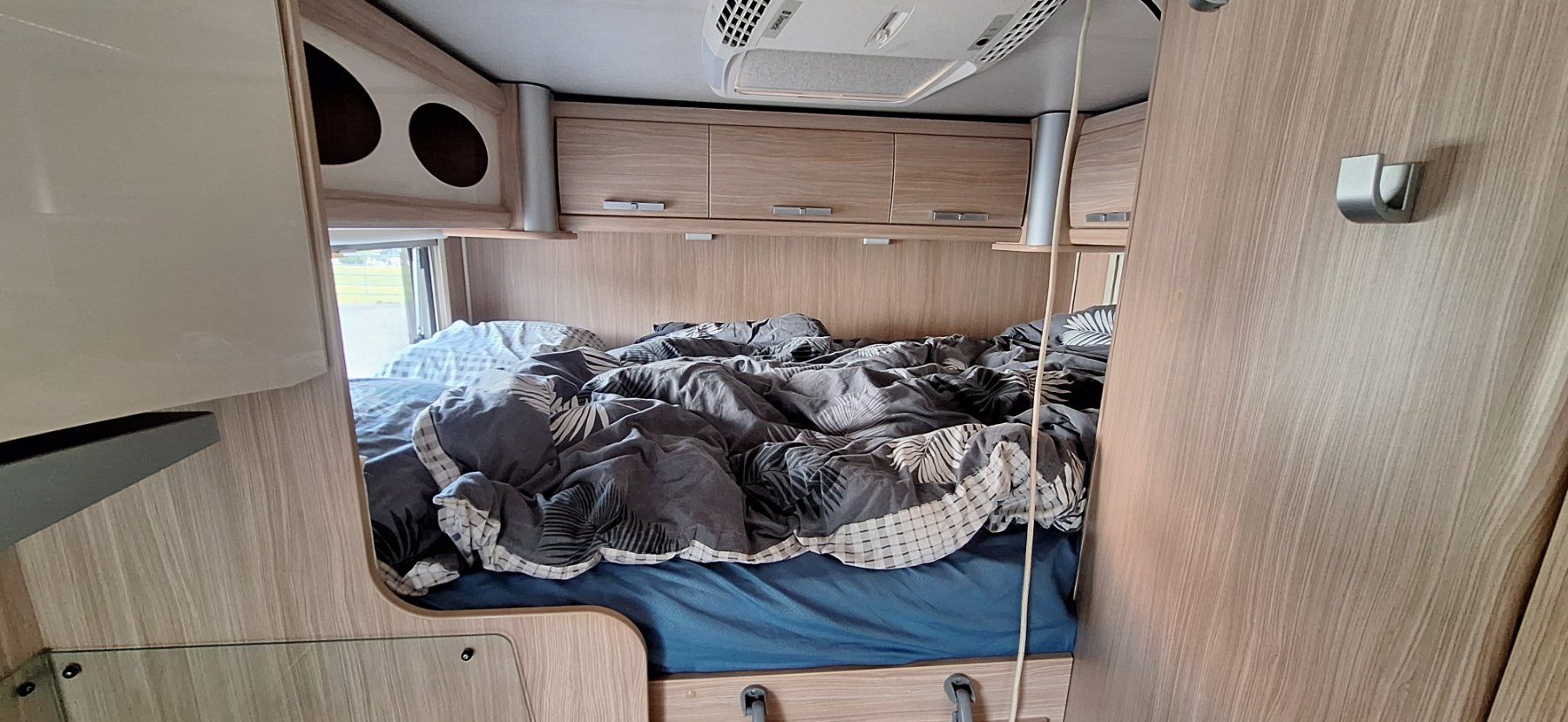 Ford Veicoli da campeggio: Ford advan tec camping car – Usato da Les Enfers venduto da Begnon 8