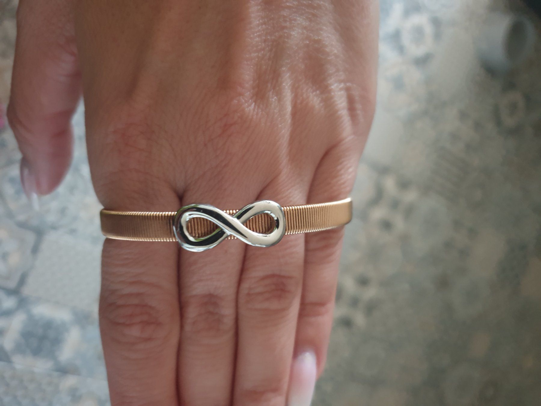 Bracciali & Braccialetti: Armband – Usato da Wolhusen venduto da bryman