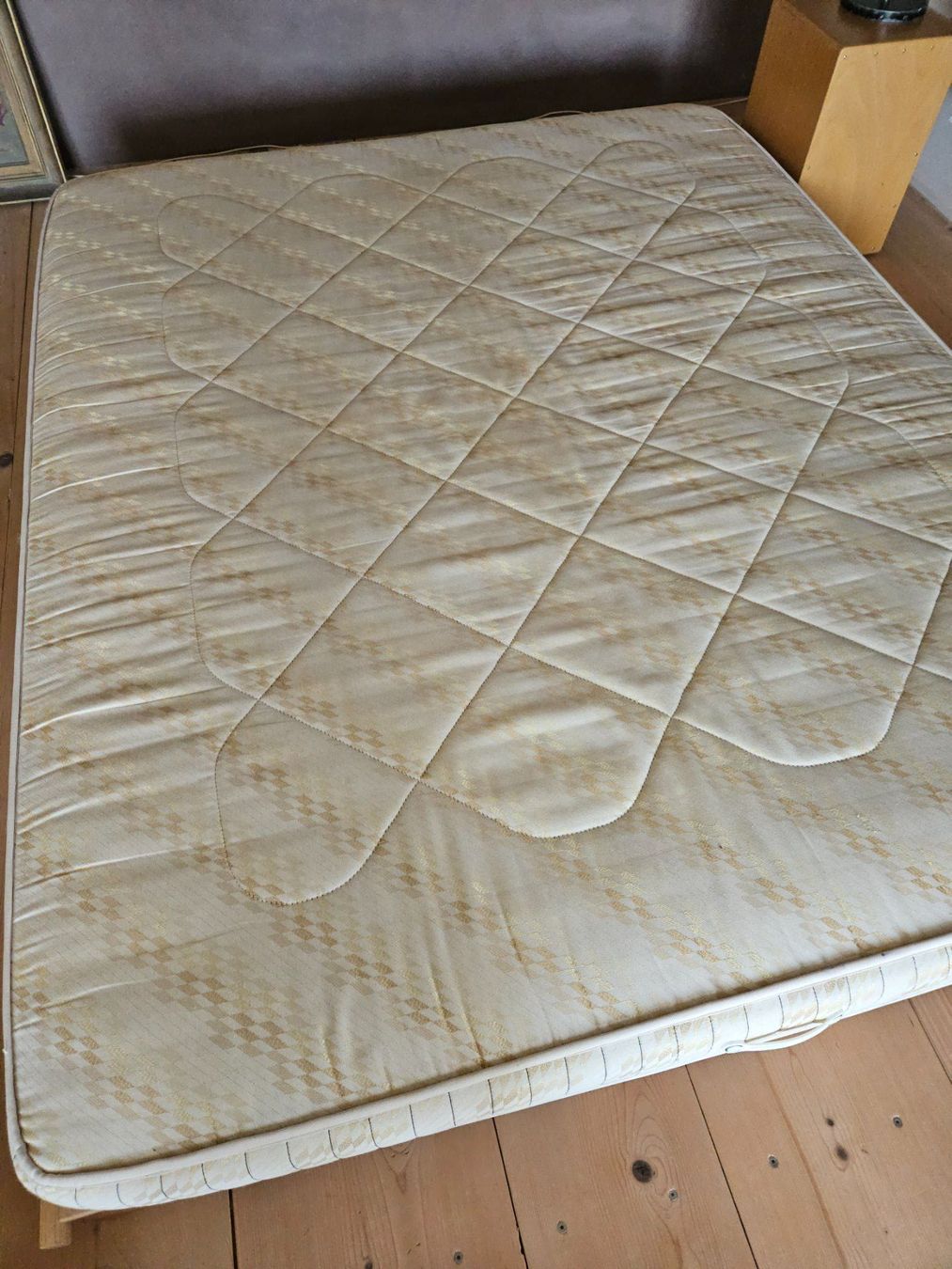 Matratzen: Matratze 160x200cm – Gebraucht aus Täuffelen von pirapora01