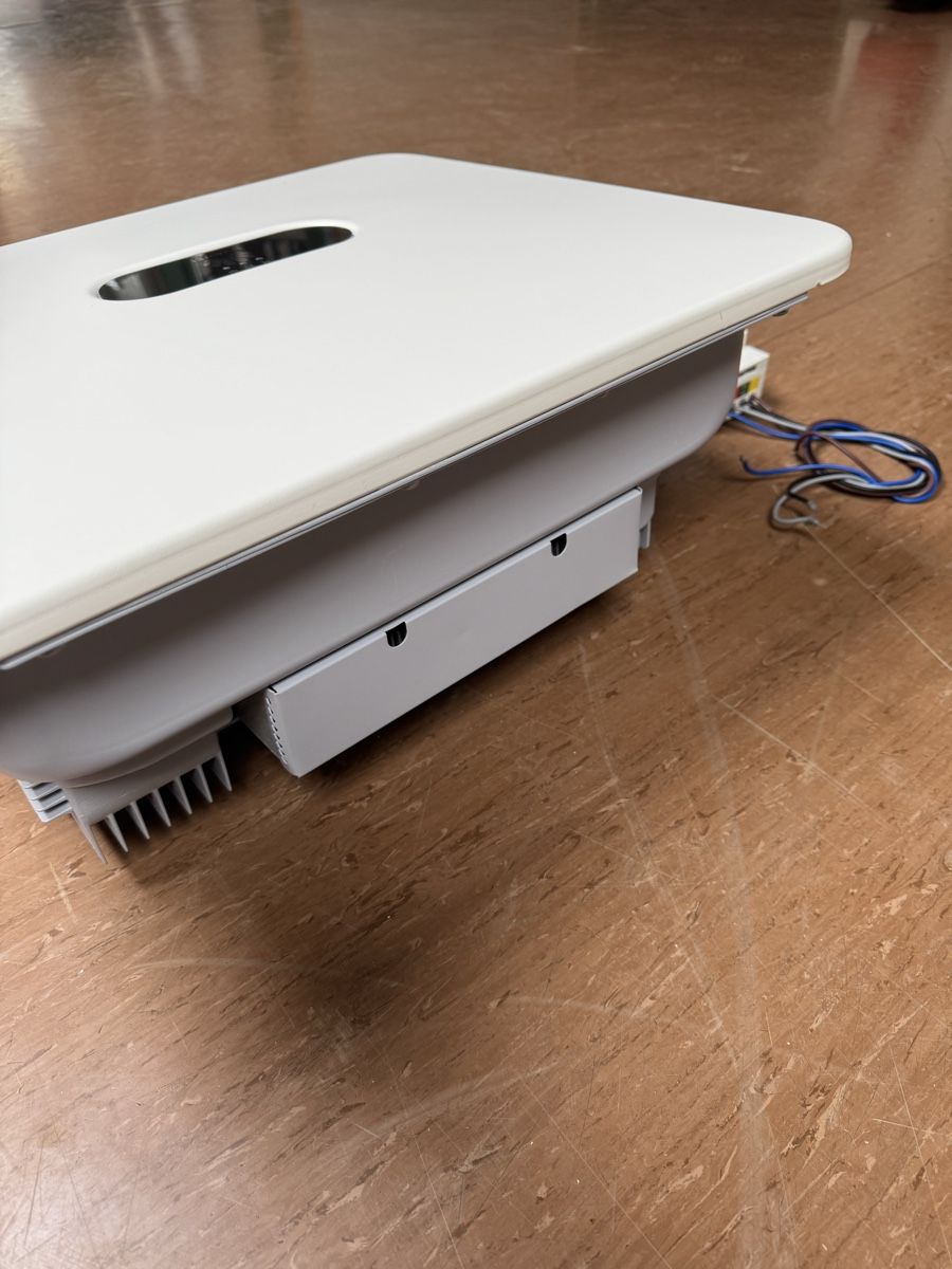 Huawei Inverter: Huawei Wechselrichter SUN2000-12KTL-M5 Top Zustand! – Usato da Gränichen venduto da Pero.95 3