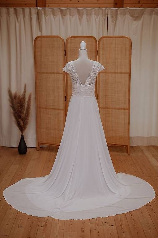 Vestiti: Hochzeitskleid – Usato da Dallenwil venduto da Foxkarin 3