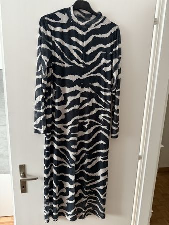 Kleid street one