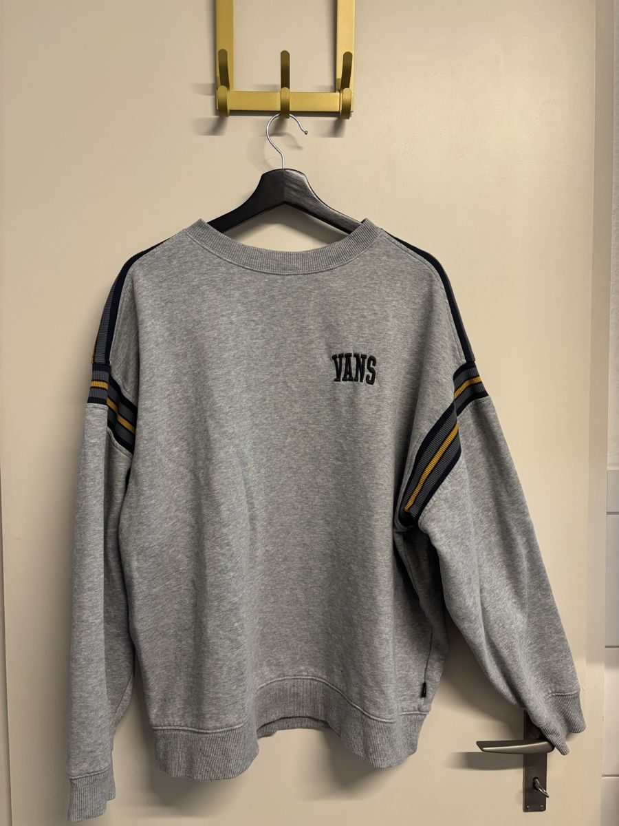 Maglioni & Felpe: Vans Pullover – Usato da Bern venduto da lek_flt9