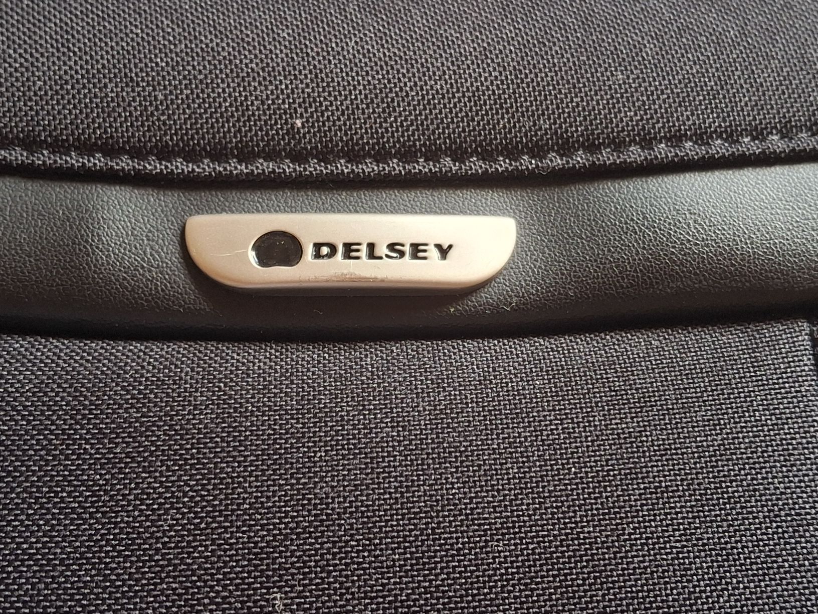 Delsey Borse: Sacoche ordinateur DELSEY noir – Usato da Villiers venduto da san_jn5w 6