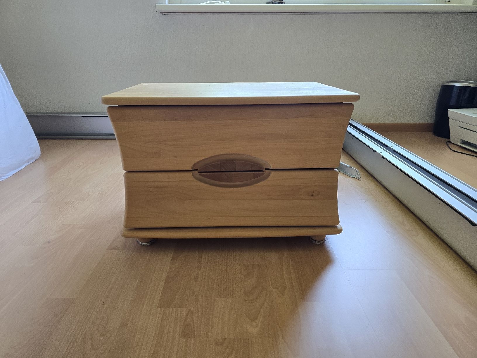 Nachttische: 2x Nachttisch aus Holz – Gebraucht aus St. Gallen von anomis_m