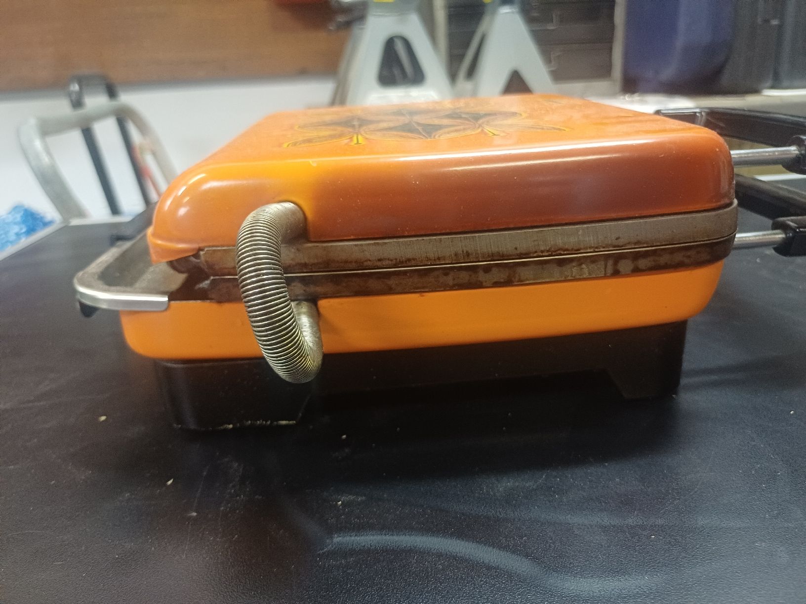 Jura Elettrodomestici da cucina: Jura Brezeleisen – Difettoso da Wangenried venduto da Recycler94 7