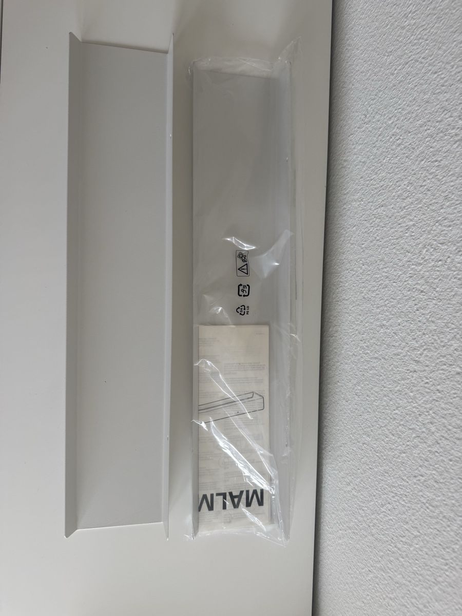 Ikea Regale: 2 x Wandregal Malmbäck IKEA – Neu (gemäss Beschreibung) aus Ebikon von Leonievn 1