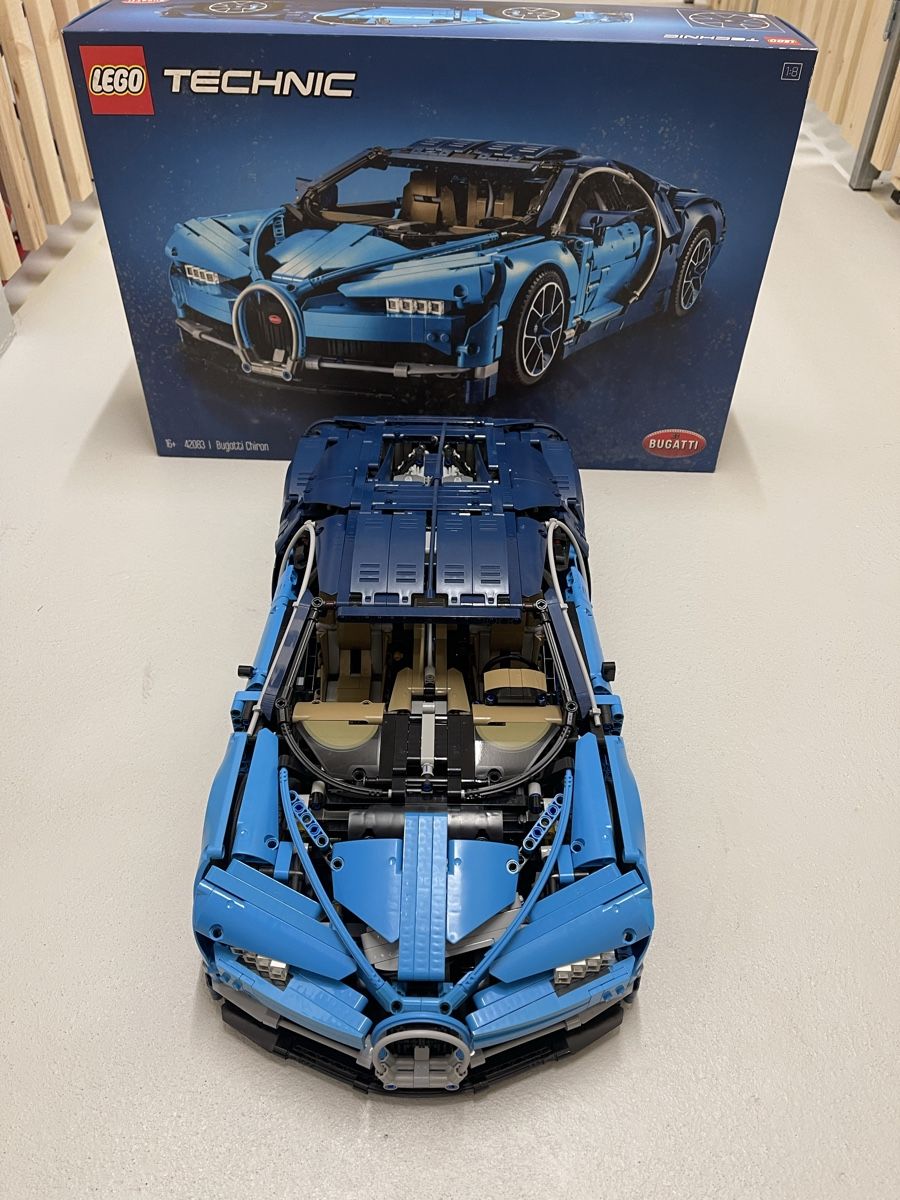 Lego Spielzeuge: Lego Bugatti Chiron – Gebraucht aus Zürich von Thierryn01