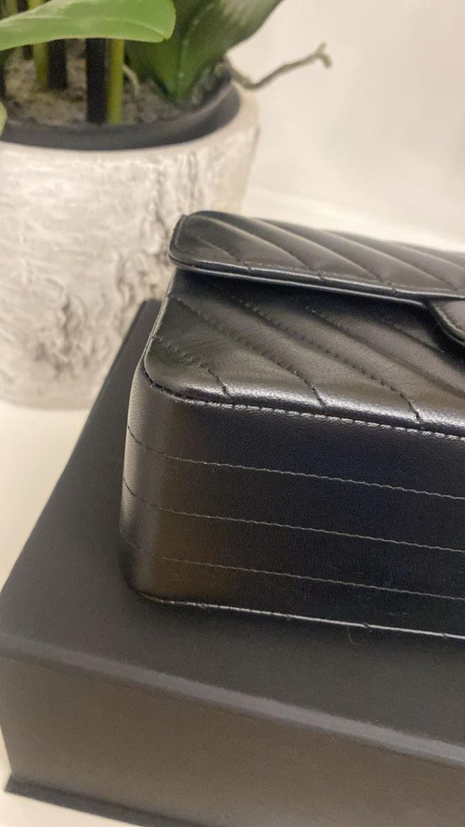 Chanel Sonstige Kleidung & Accessoires: Sac Chanel mini timeless chevron black – Neu (gemäss Beschreibung) aus Bussigny von tmu_8p2m 5