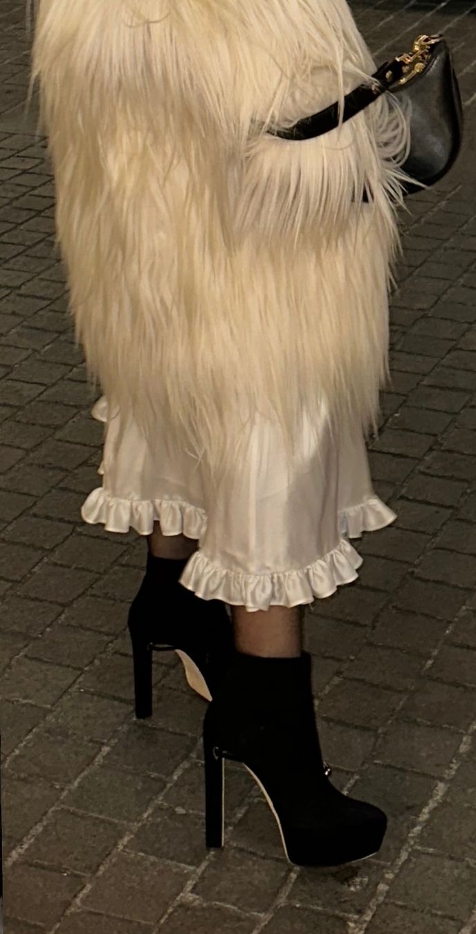 Scarpe da donna: Jennifer Chamandi suede boots – Nuovo (secondo la descrizione) da Genève venduto da val_rp9x 1