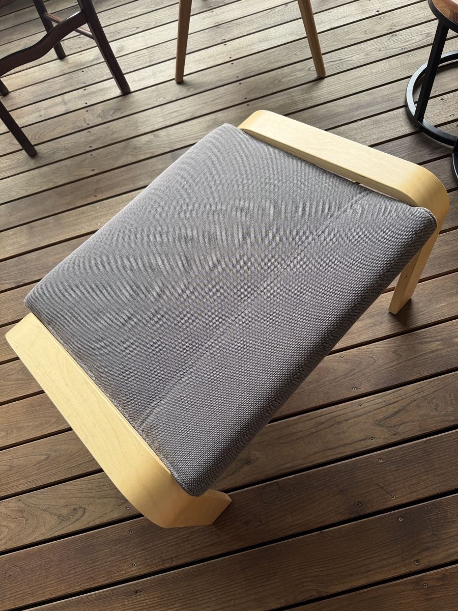 Ikea Poltrone: Poang ikea with footrest – Usato da Zürich venduto da pol_cy5n 3