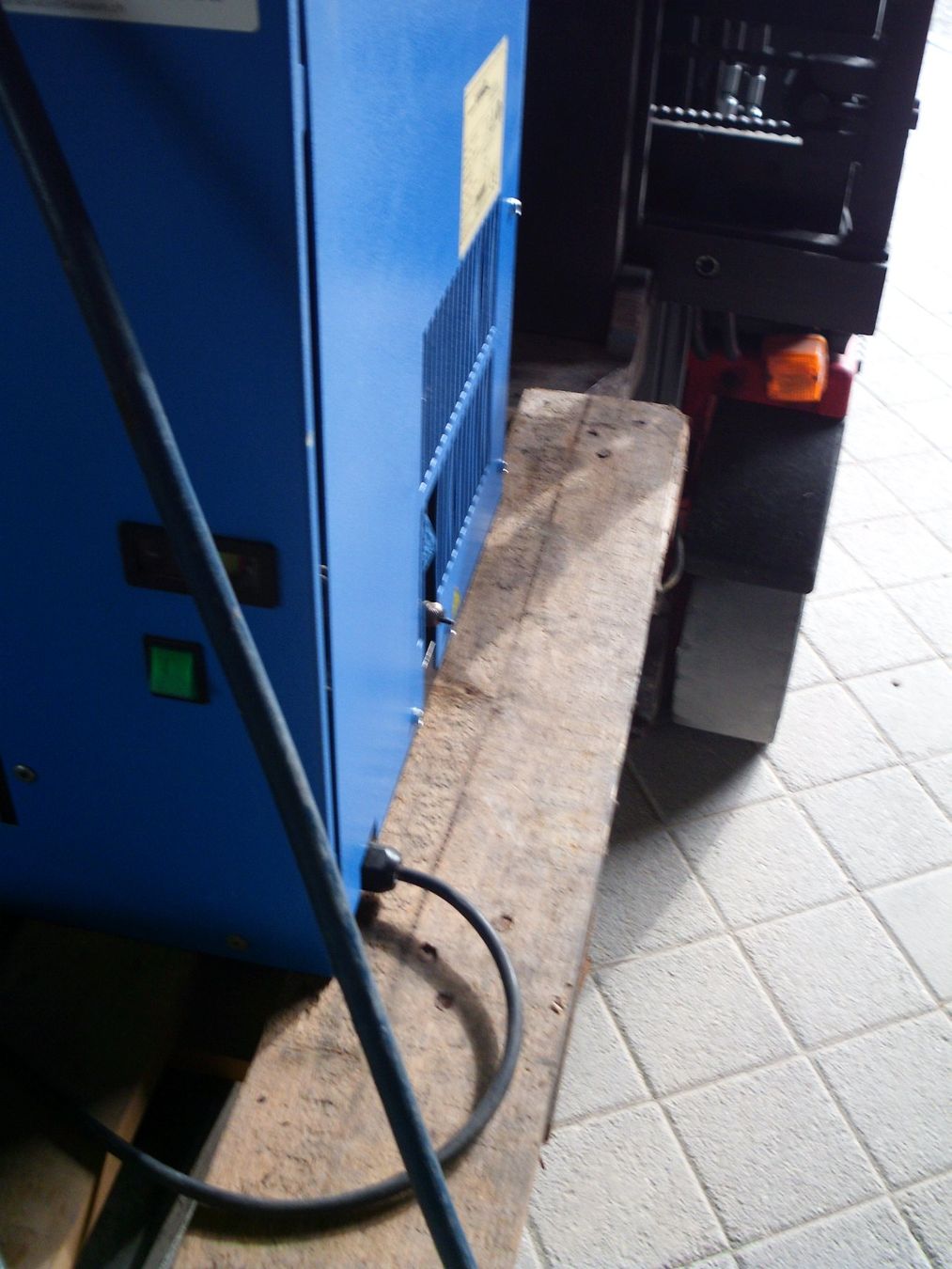 Compressori: Druckluft-Trockner, Kälte-Trockner – Usato da wilen-gottshaus venduto da Stawigo25 4
