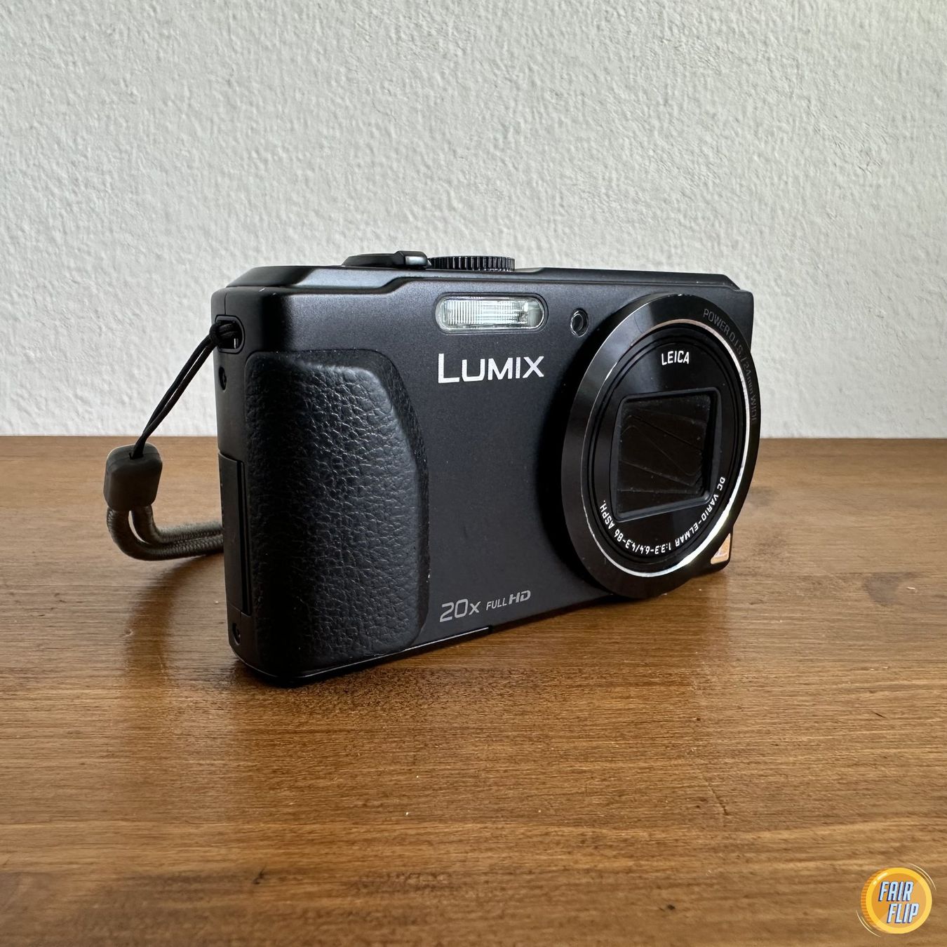 Panasonic Appareil photo: Panasonic Lumix TZ40 Kompaktkamera – D'occasion à Luzern par fairflip
