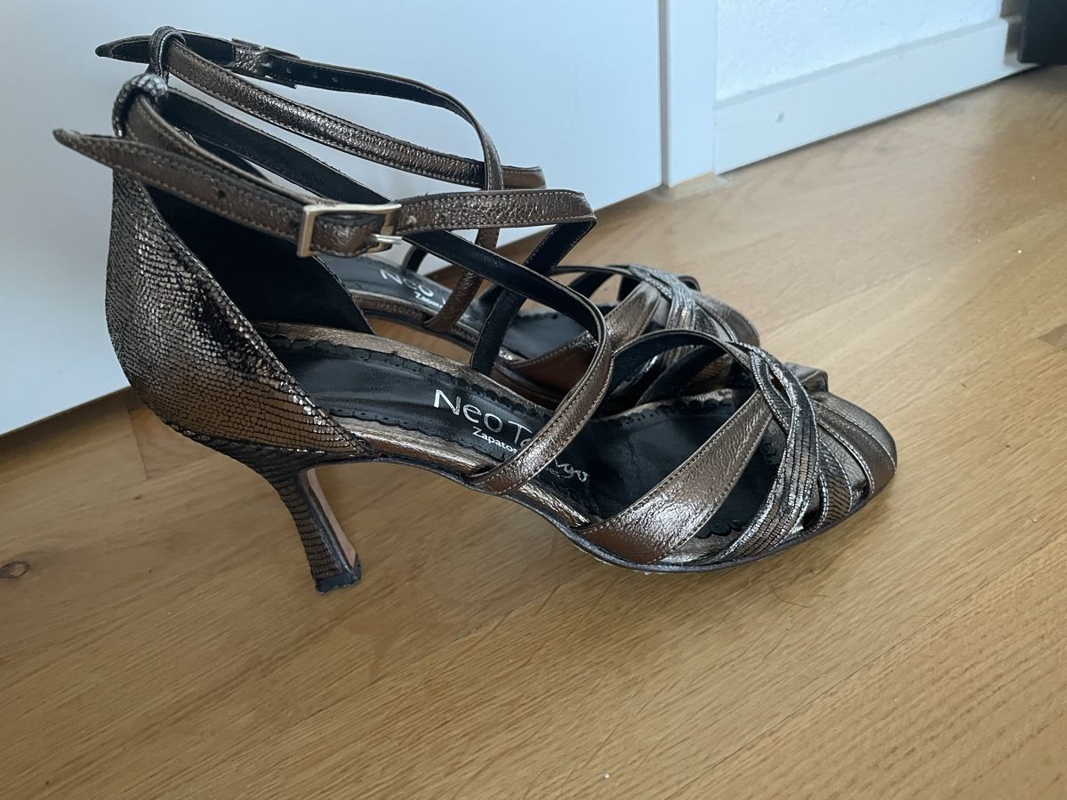 Scarpe da donna: Tango Tanzschuhe 37 – Usato da Zürich venduto da Mothai 6