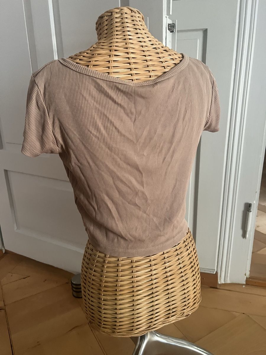 Dariadéh Top: dariadéh Rippshrit Kurzarm Beige Grösse M – Usato da Zürich venduto da romcam 2