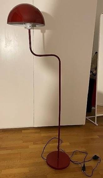 Lampade: Rote LED-Stehlampe für Wohn- oder Kinderzimmer – Nuovo e nell'imballaggio originale da Spiez venduto da Ricardo_Sam