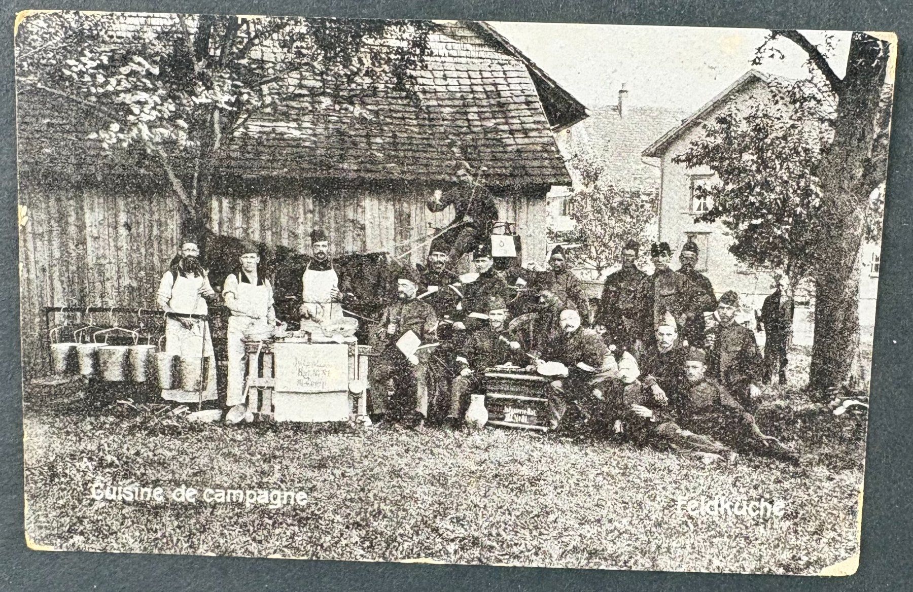 Cartoline postali: ANSICHTSKARTE SCHWEIZER ARMEE FELDKÜCHE – Usato da Ostermundigen venduto da Heavenmaus75