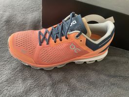 On Cloudsurfer Laufschuhe Sportschuhe