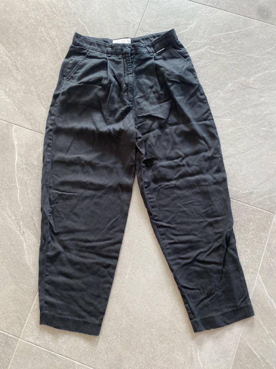 Armedangels Pantaloni: Schwarze Armed Angels Hose – Usato da Flims Dorf venduto da aniska