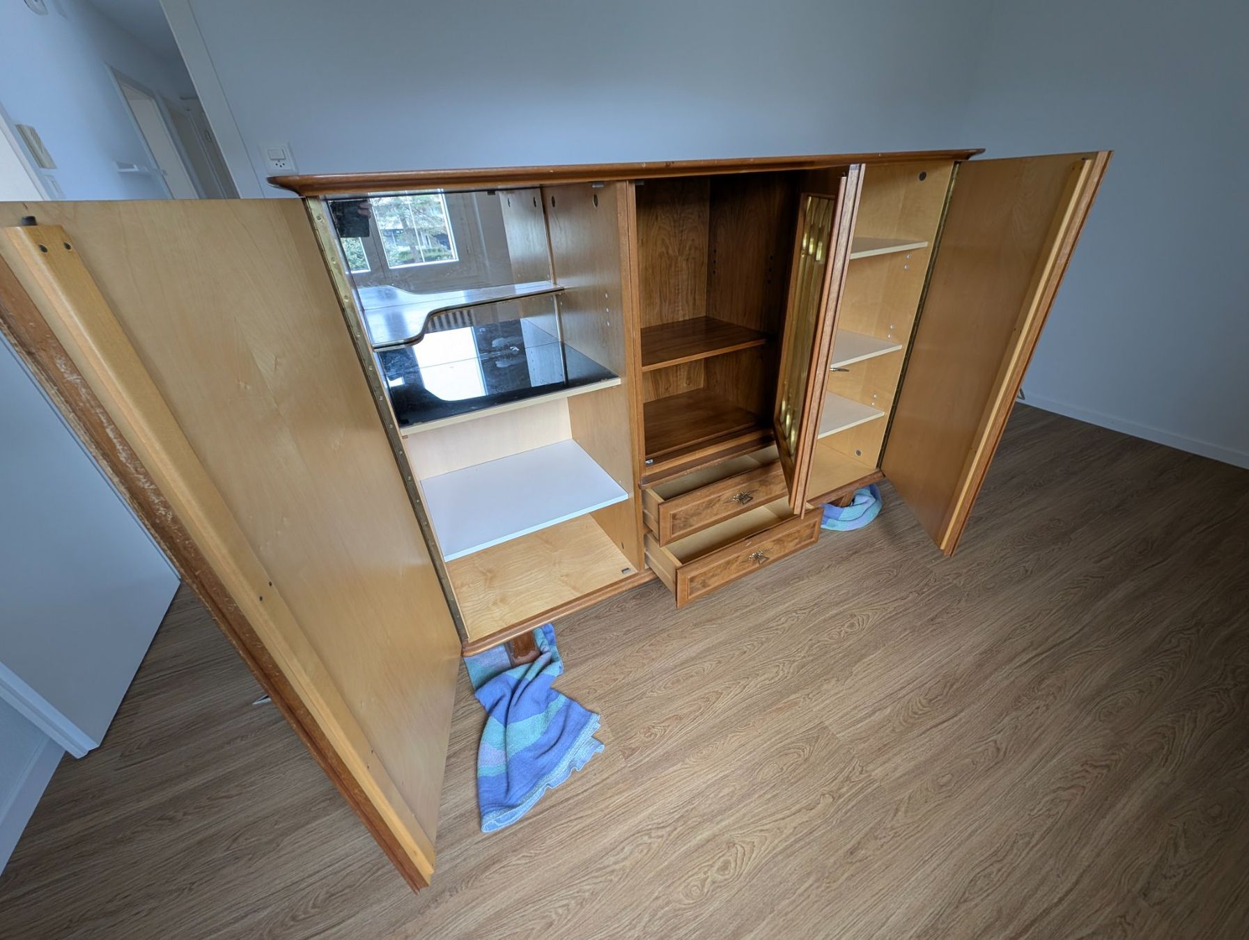 Vetrine: Alte Vitrine – Usato da Ebikon venduto da soundundvielfalt 3
