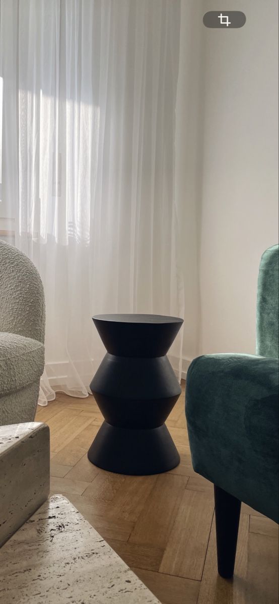 Comodini: Table d’appoint noir design - hauteur : 45cm – Usato da Solothurn venduto da Hage_