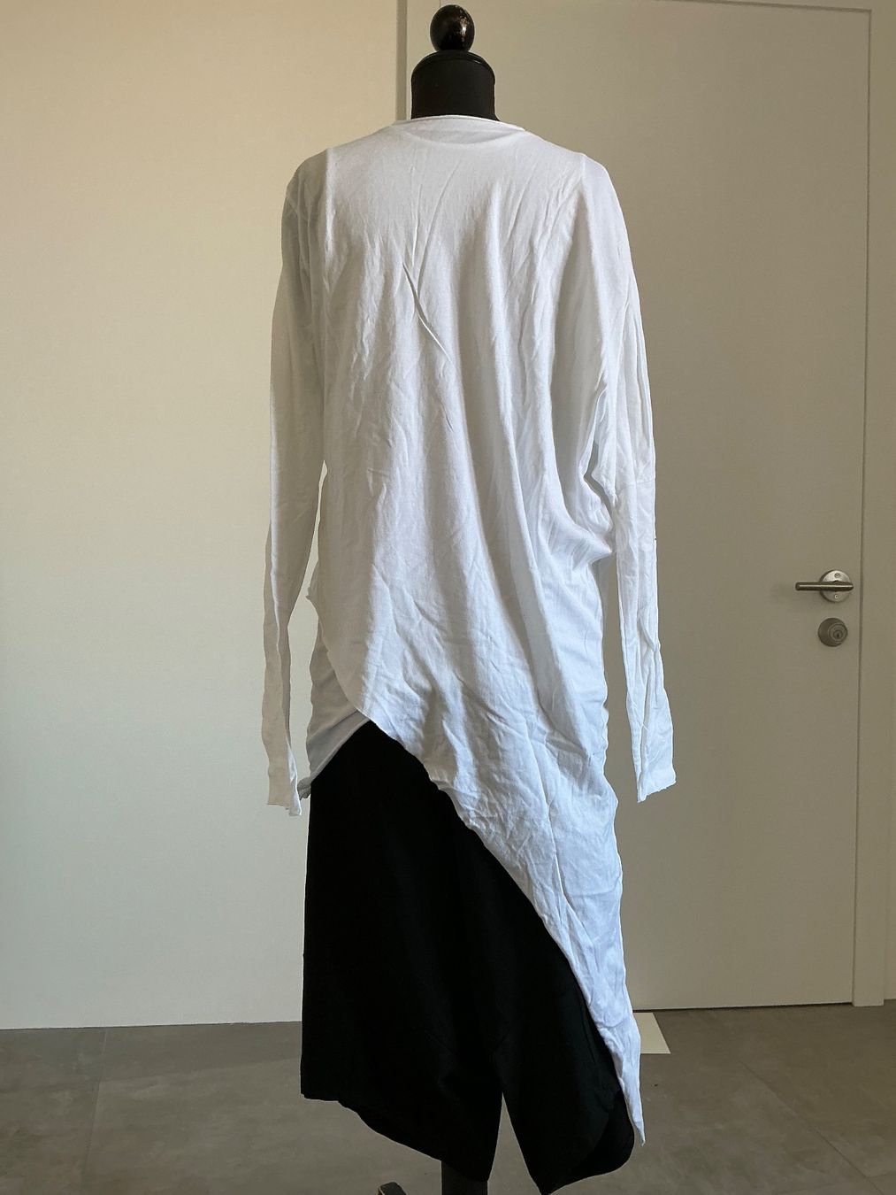 T-shirt: T-Shirt Bajra weiss 2-teilig – Usato da Carona venduto da LaDark11 1