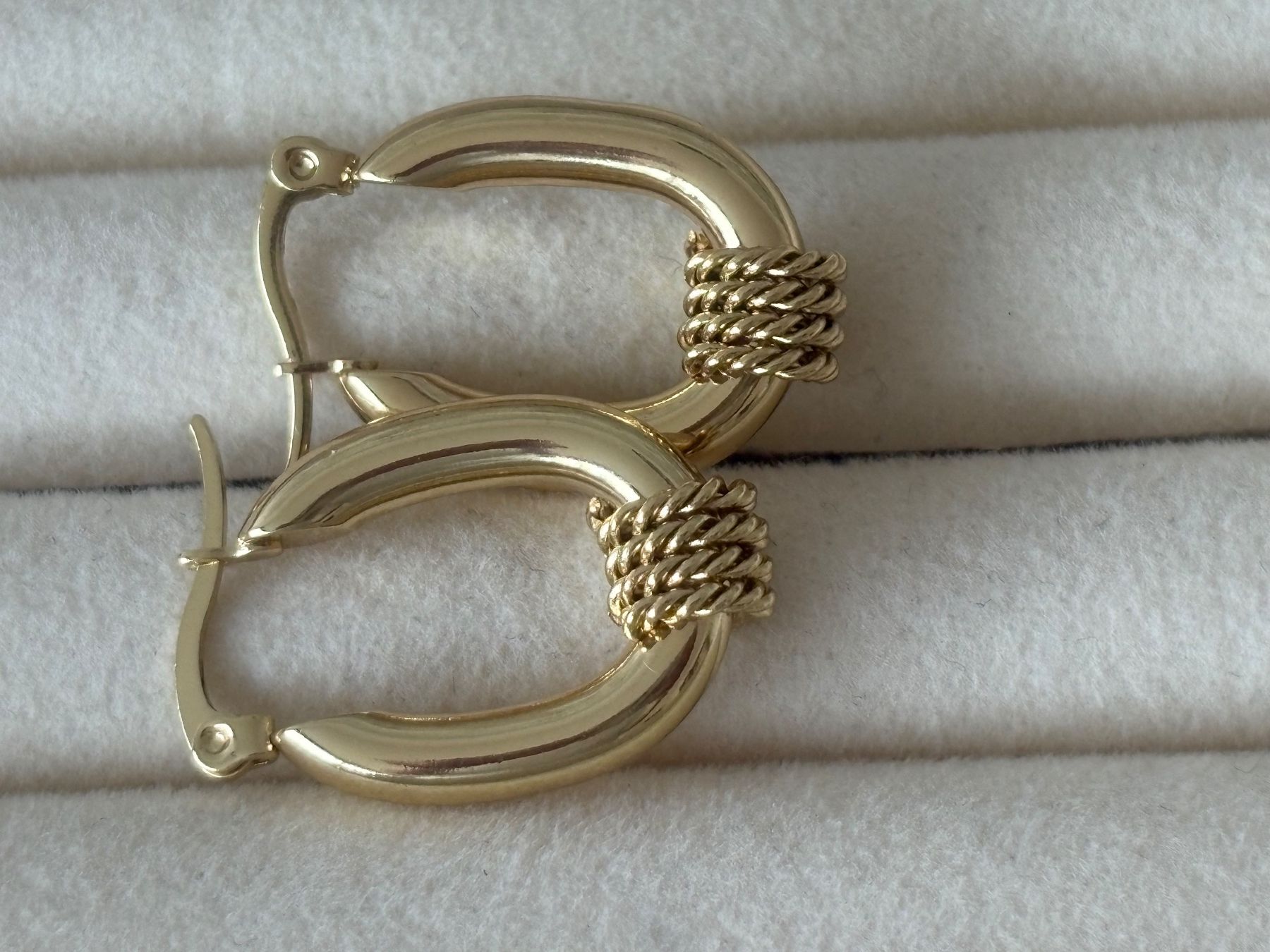 Orecchini pendenti & Orecchini a lobo: Edelstahl Elegante Creolen Ohrschmuck  Farbe:Silber – Nuovo (secondo la descrizione) da Biel-Bienne venduto da Roserosse13 3