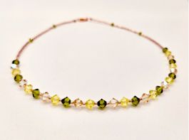 Damenhalskette Swarovski Kristalle Olivgrün Gelb und Topaz