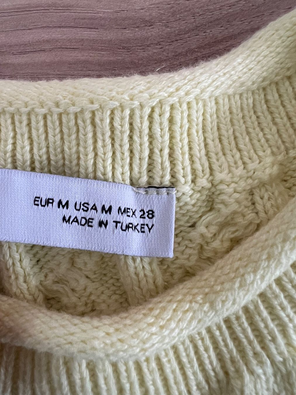 Zara Top: Zara top, size M, like new – Usato da Arzier Le Muids venduto da oma_w5bq 1