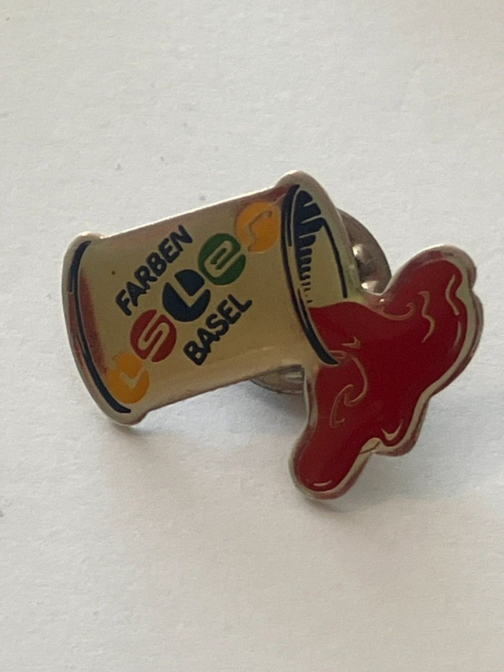 Placchette & Badge: 1 Pin Farben Isler Basel – Usato da Basel venduto da djwwpp