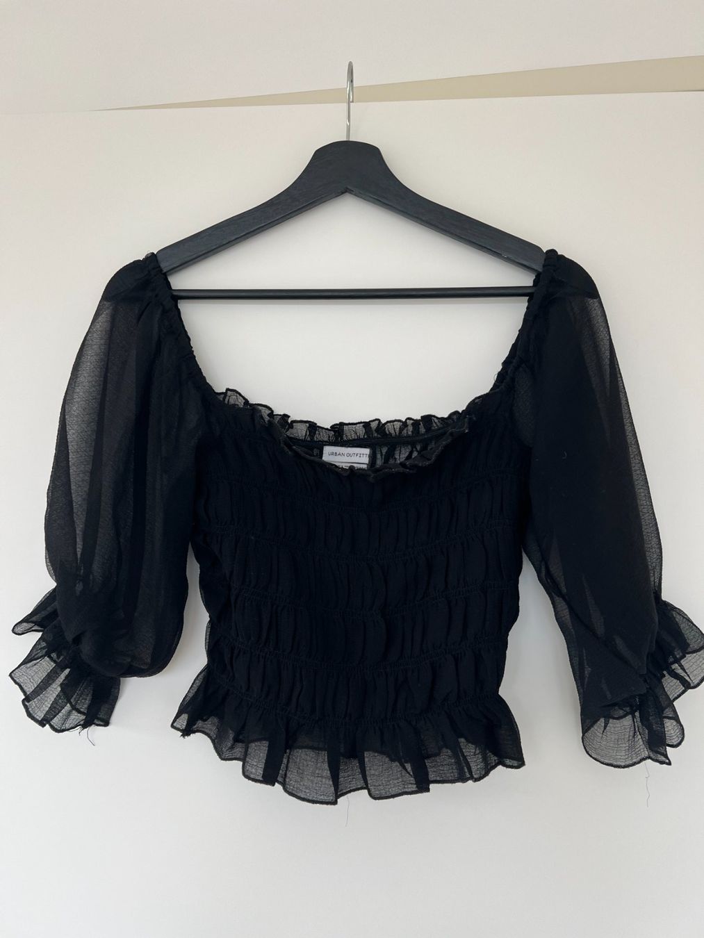 Urban Outfitters Top: Haut Urban Outfitter – Usato da Zürich venduto da mps_9cp7